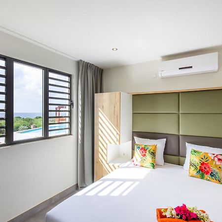 Coral Estate Ocean View Apartments Виллемстад Экстерьер фото