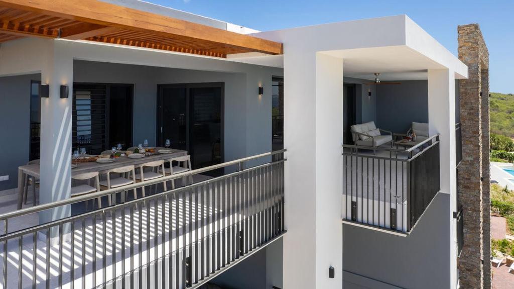 Coral Estate Ocean View Apartments Виллемстад Экстерьер фото