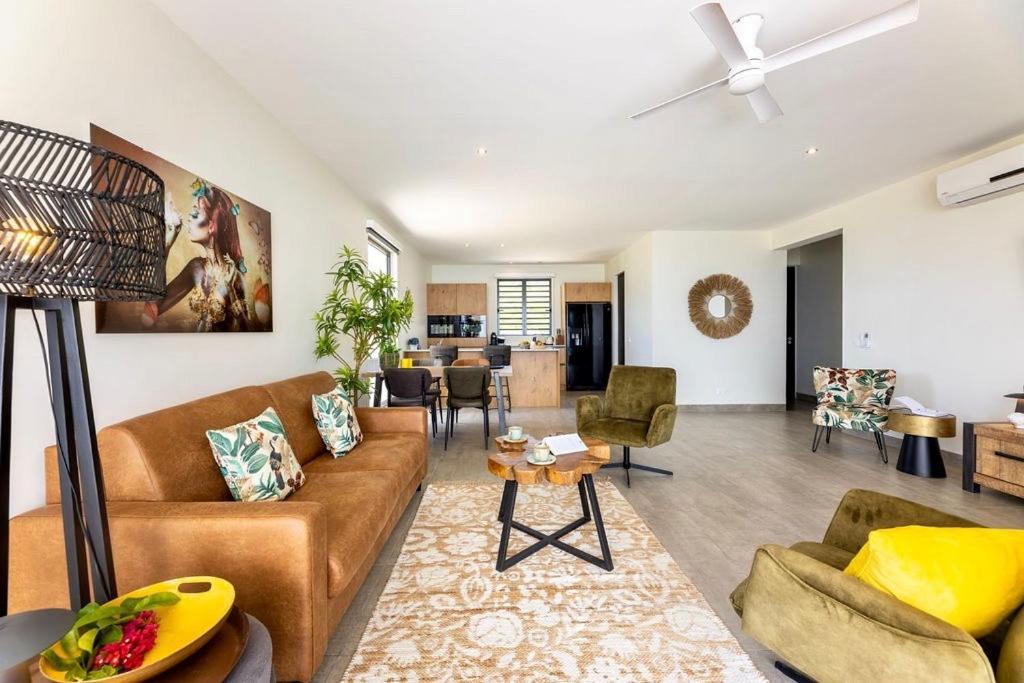 Coral Estate Ocean View Apartments Виллемстад Экстерьер фото