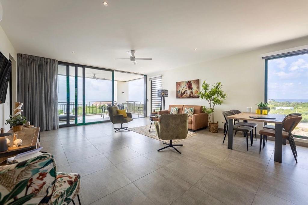 Coral Estate Ocean View Apartments Виллемстад Экстерьер фото