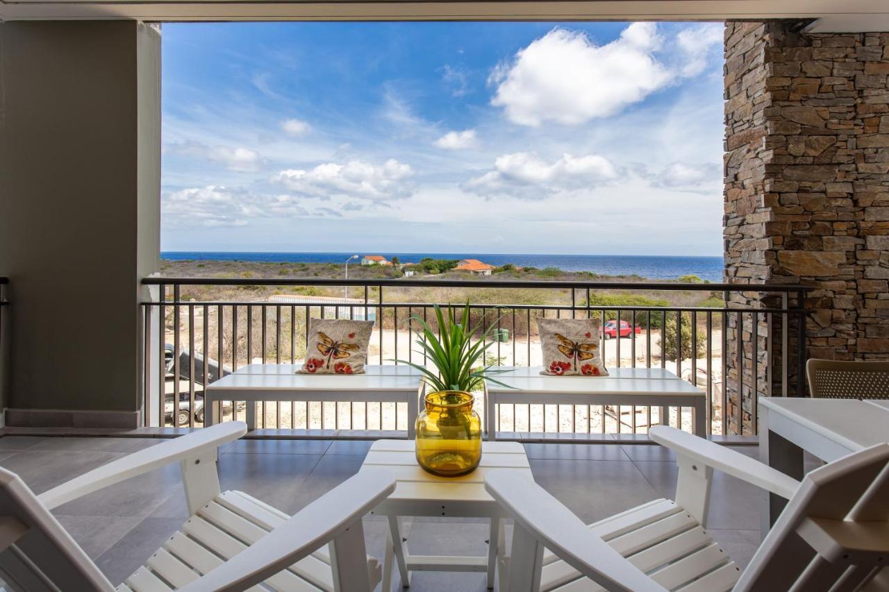 Coral Estate Ocean View Apartments Виллемстад Экстерьер фото