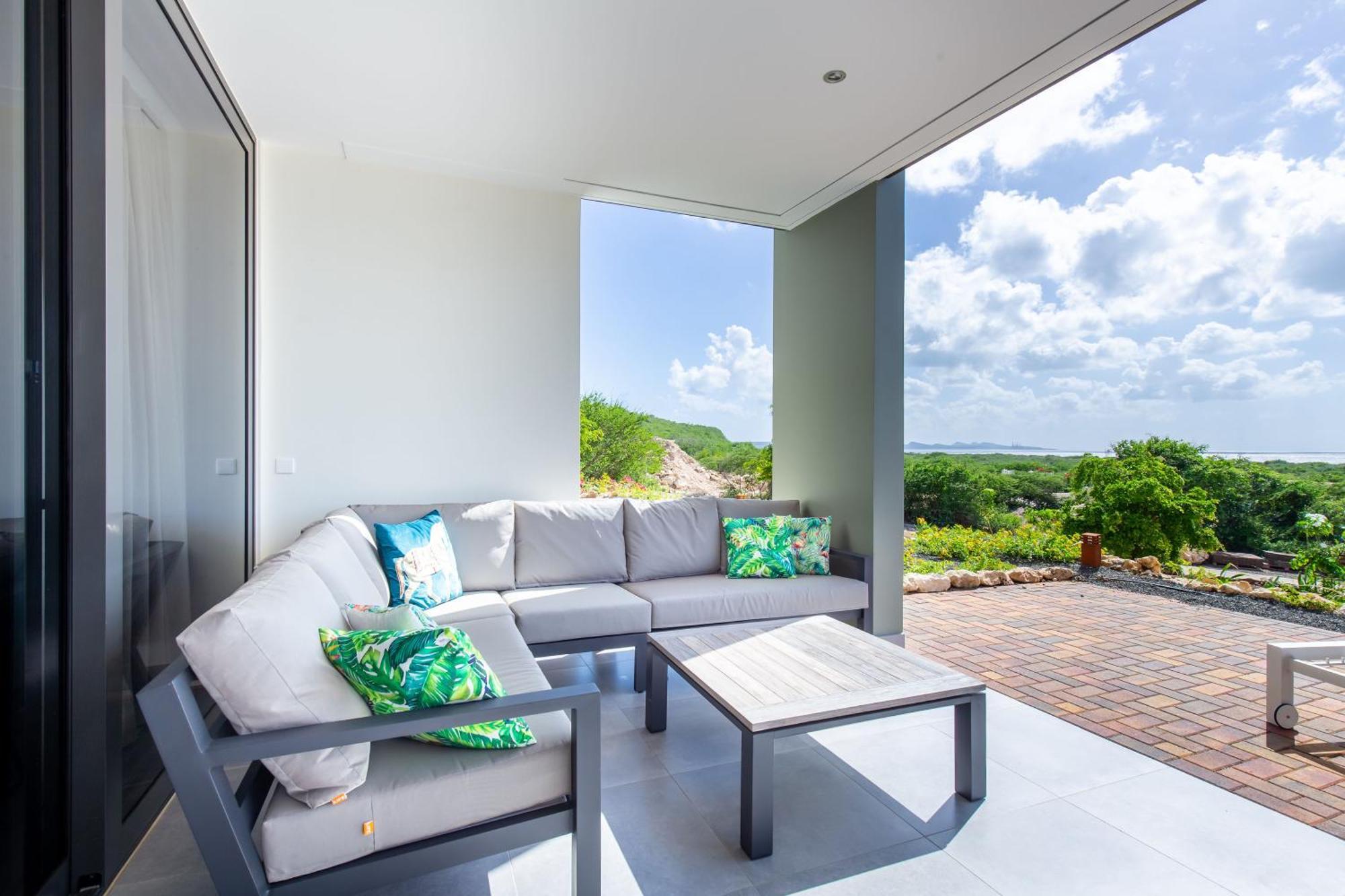 Coral Estate Ocean View Apartments Виллемстад Экстерьер фото